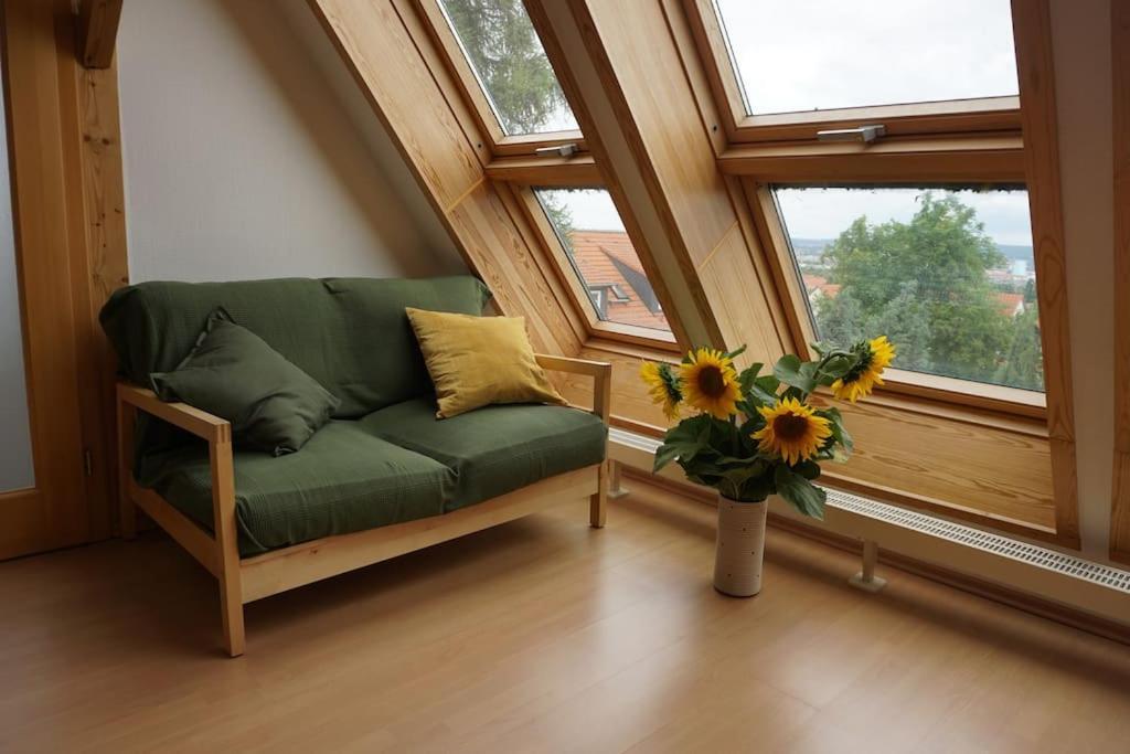 Apartment Mit Ausblick Im Dresdner Suedwesten Dresden Bagian luar foto